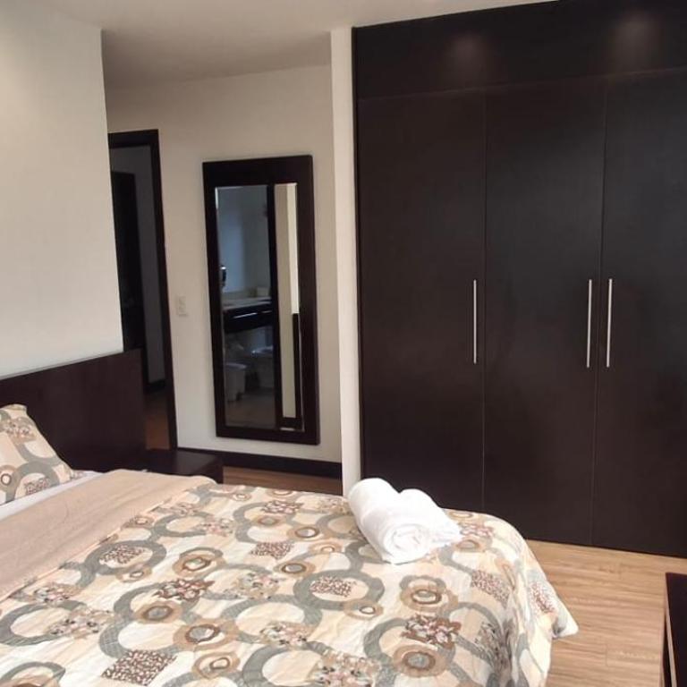Penthouse lujo, Parque La Carolina, Piscina, parqueo 3 habitaciones - Apartamento de 3 dormitorios con piscina privada - 80