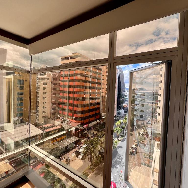 Penthouse lujo, Parque La Carolina, Piscina, parqueo 3 habitaciones - Apartamento de 3 dormitorios con piscina privada - 86