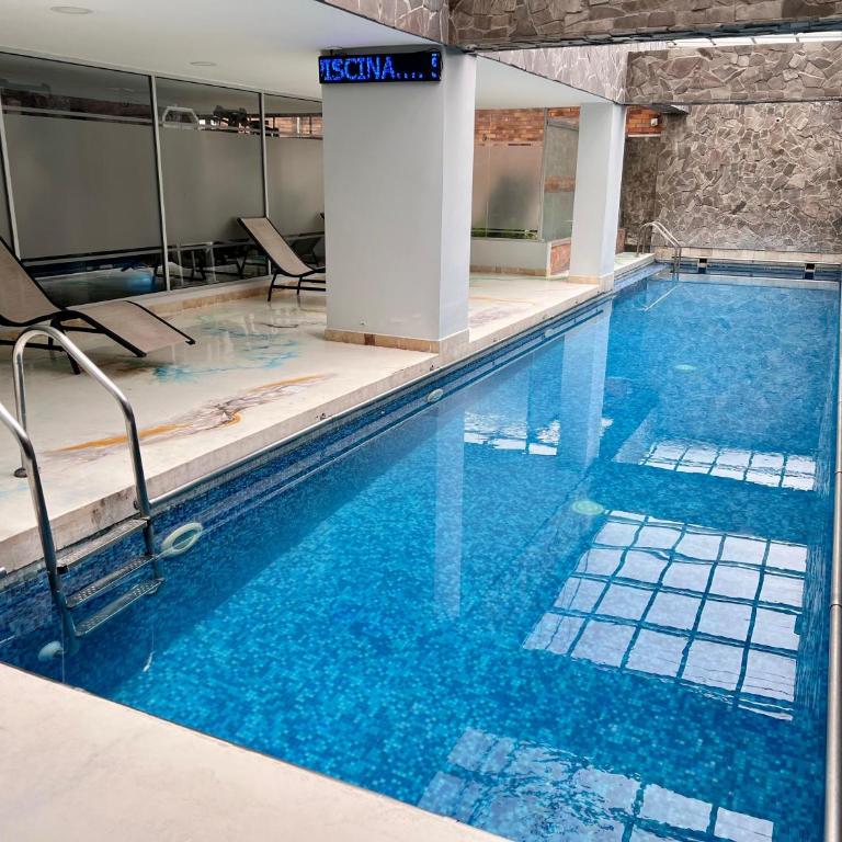 Penthouse lujo, Parque La Carolina, Piscina, parqueo 3 habitaciones - Apartamento de 3 dormitorios con piscina privada - 95