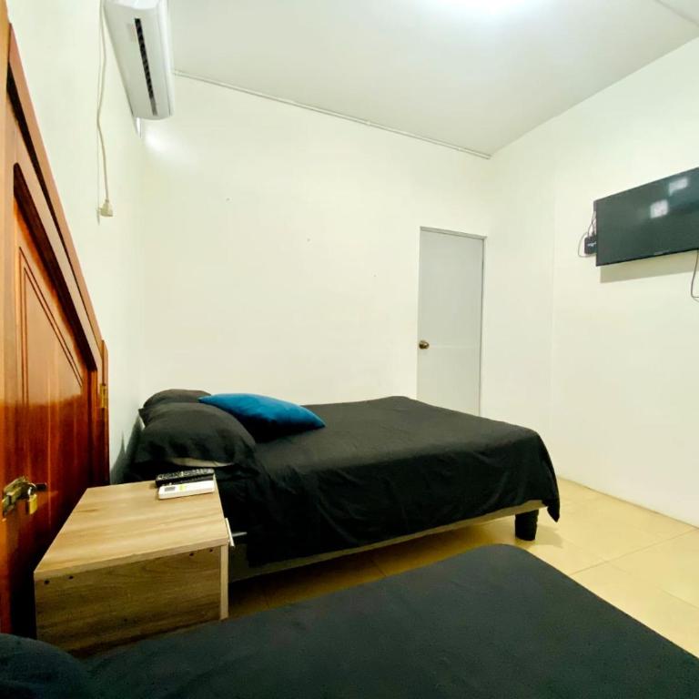 Hostal D' Meli - Room #1219177909 - 3