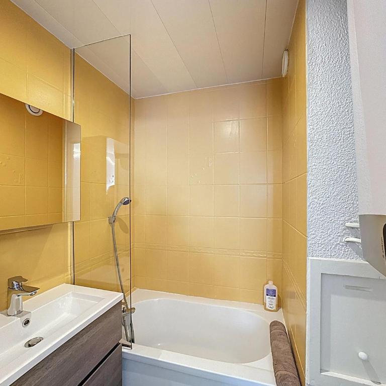Appartement rénové 3 chambres pour 6 pers., idéal famille - Three-Bedroom Apartment - 8