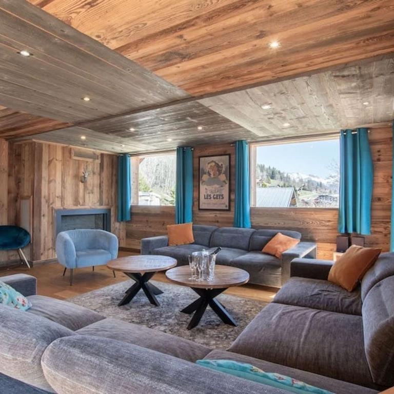 Chalet de Luxe aux Gets avec Jacuzzi, Wifi & Parking - FR-1-671-321 - Chalet - 4