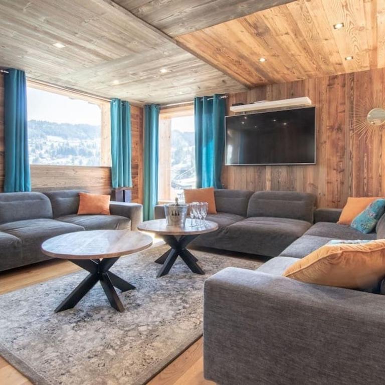 Chalet de Luxe aux Gets avec Jacuzzi, Wifi & Parking - FR-1-671-321 - Chalet - 6