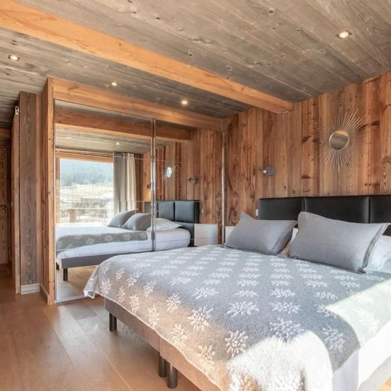 Chalet de Luxe aux Gets avec Jacuzzi, Wifi & Parking - FR-1-671-321 - Chalet - 32