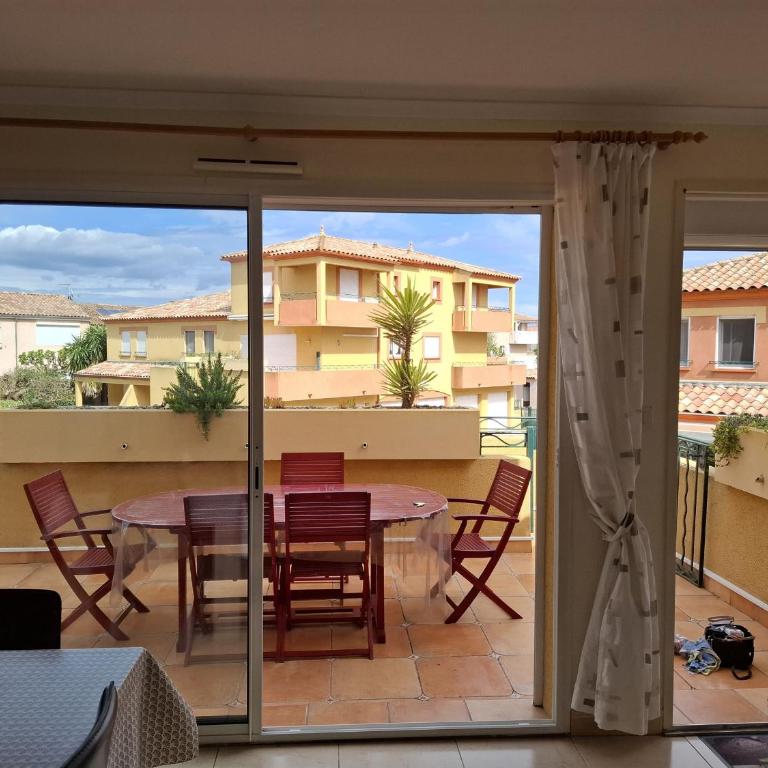 Valras-Plage : Duplex 2 Ch avec Piscine, Clim, Terrasse - FR-1-781-115 - Casa - 3