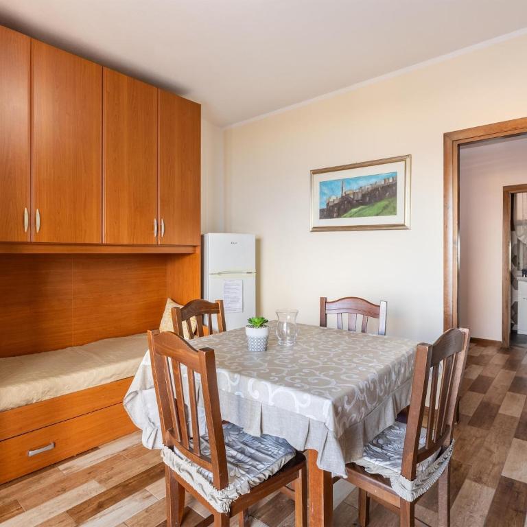Apartment with veranda and private parking - Appartamento con 1 Camera da Letto - 7