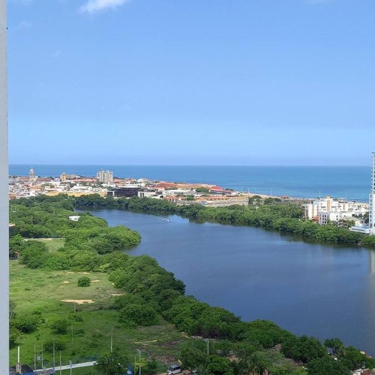 Apartamento en Torices - Three-Bedroom Apartment - 40
