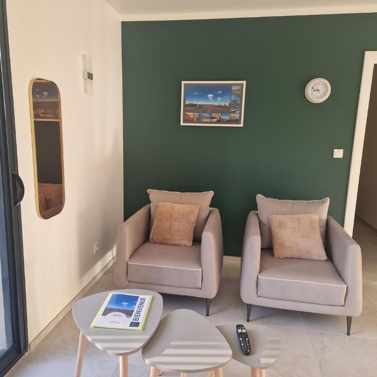 Le jas fleuri - Appartement 1 Chambre - Vue sur Jardin - 3