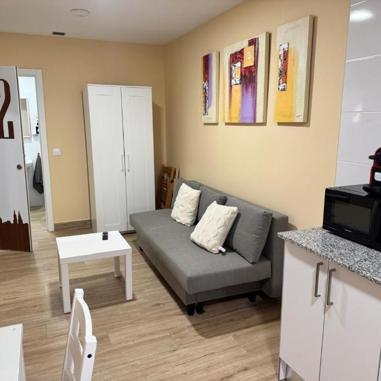 Apartamentos San Nicolás espaciosos para grupos junto a Laurel - Apartamento Loft de 1 dormitorio - 5