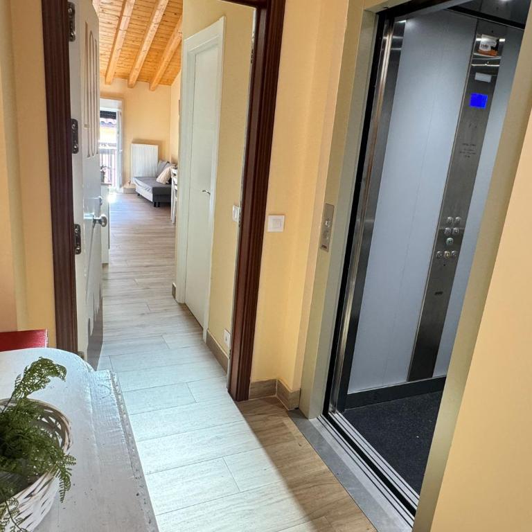 Apartamentos San Nicolás espaciosos para grupos junto a Laurel - Apartamento de 1 dormitorio - 7