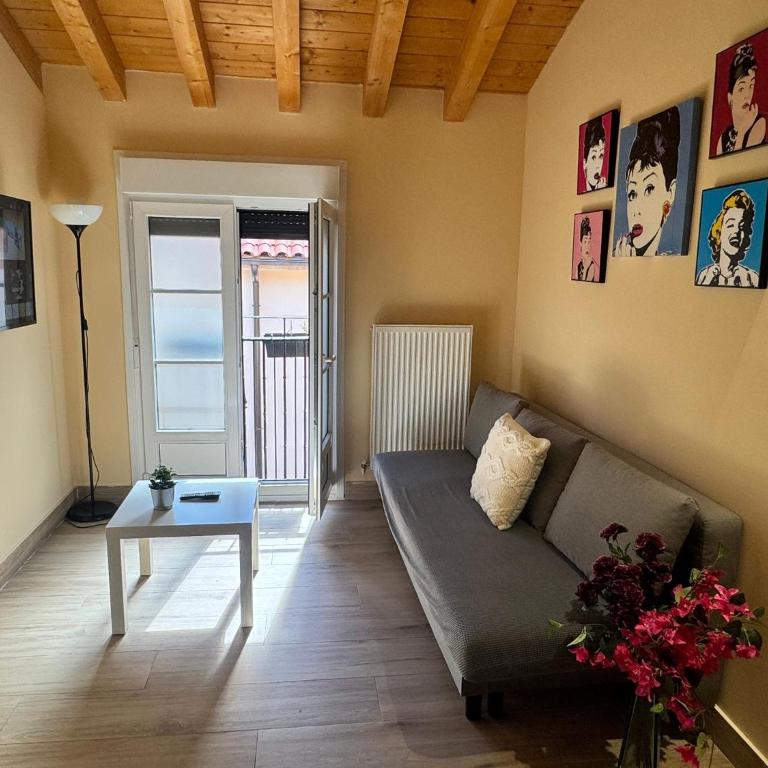 Apartamentos San Nicolás espaciosos para grupos junto a Laurel - Apartamento de 1 dormitorio - 4