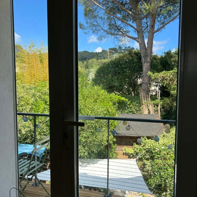 Le Carré Vert - superbe T2 au coeur de Mougins, clim, parking privé, piscine privative sur réservation - Appartement 1 Chambre - 3