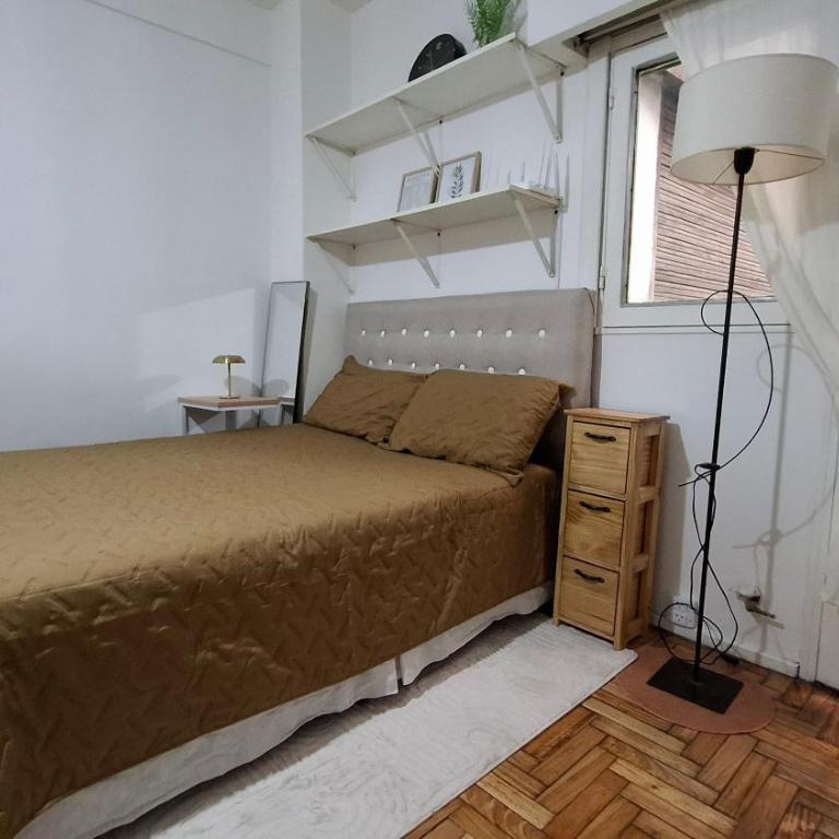 Monoambiente urbano, práctico y acogedor - Room #1584548401 - 42