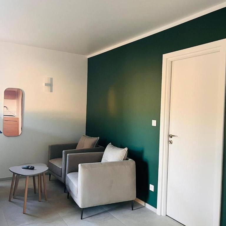 Le jas fleuri - Appartement 1 Chambre - Vue sur Jardin - 42