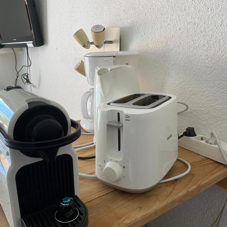 L'Enchalpe, Grand et lumineux studio avec coin montagne 5 personnes, 60m des pistes, PISCINE COUVERTE, WIFI, grand balcon expo EST, DRAPS NON COMPRIS - Studio - Vue sur Montagne - 10
