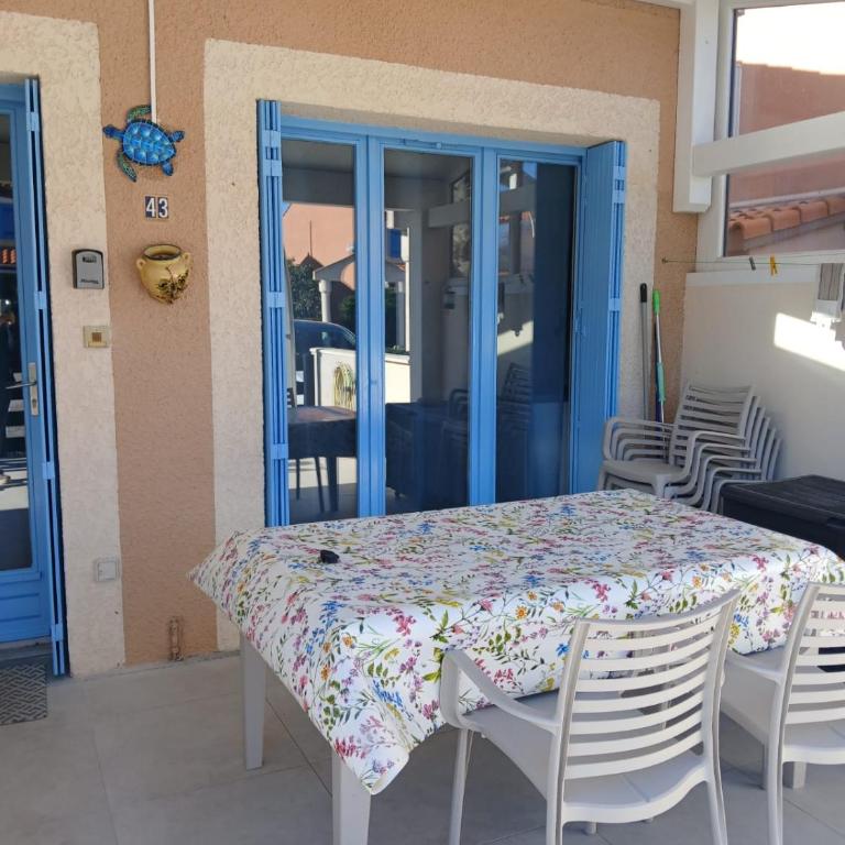 Maisonnette n 43" La Tortue " - Maison 2 Chambres - 24