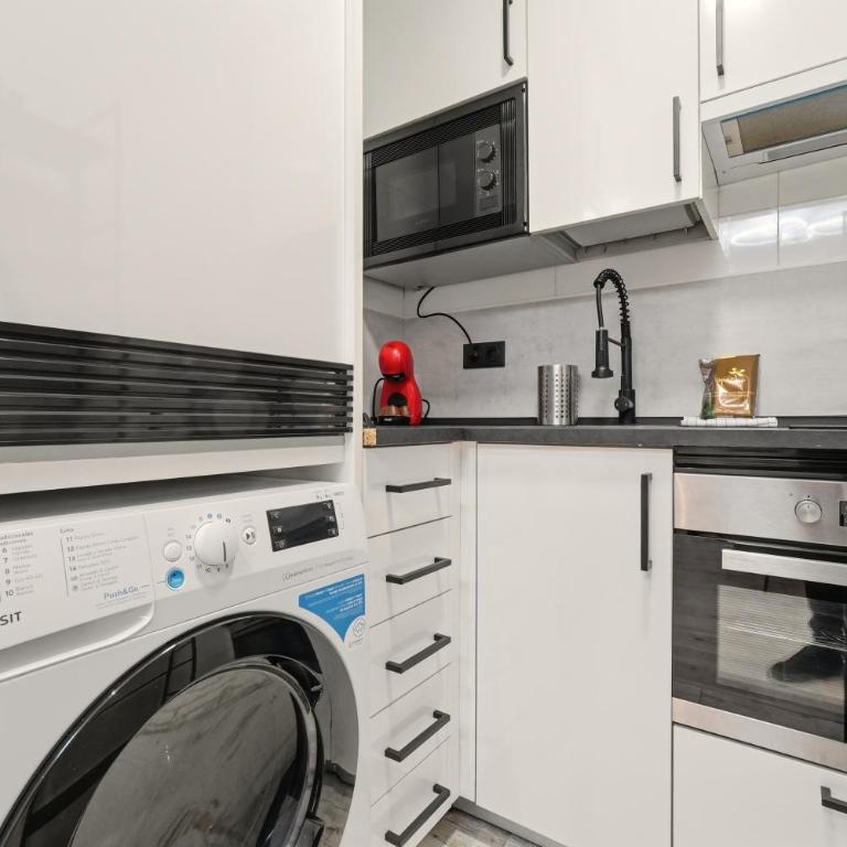 Madrid Central Apartment - Two-Bedroom Apartment - 6