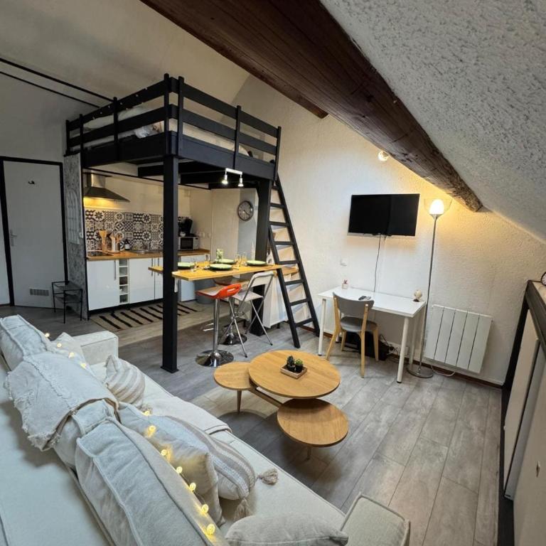 Les 4 Piliers - One-Bedroom Apartment - 1