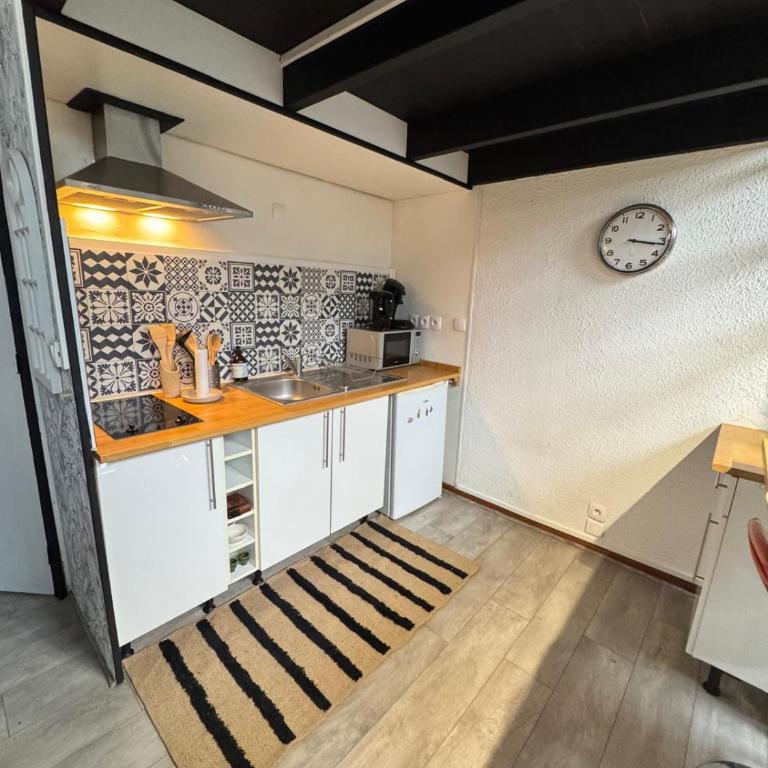 Les 4 Piliers - One-Bedroom Apartment - 13