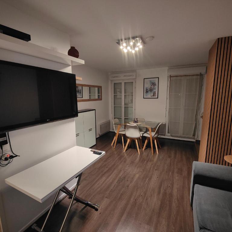 Lieu ideal Disney et CC Val d'Europe plus Parking pour 4 à 6 personnes - Apartamento de 2 dormitorios - 1