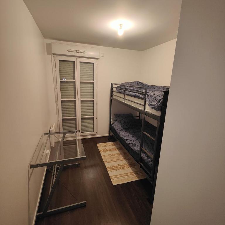 Lieu ideal Disney et CC Val d'Europe plus Parking pour 4 à 6 personnes - Apartamento de 2 dormitorios - 2