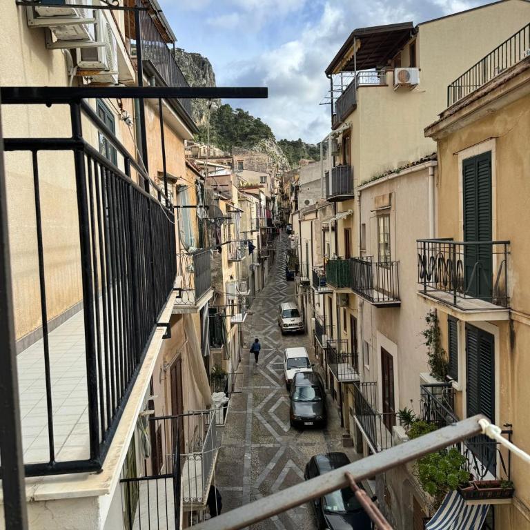 Casa Francesca - Appartamento con 2 Camere da Letto e Balcone - 22