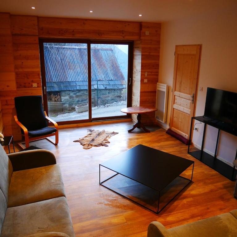 CHalet 12 personnes proche Alpe D'huez - Chalet 3 Chambres - 18