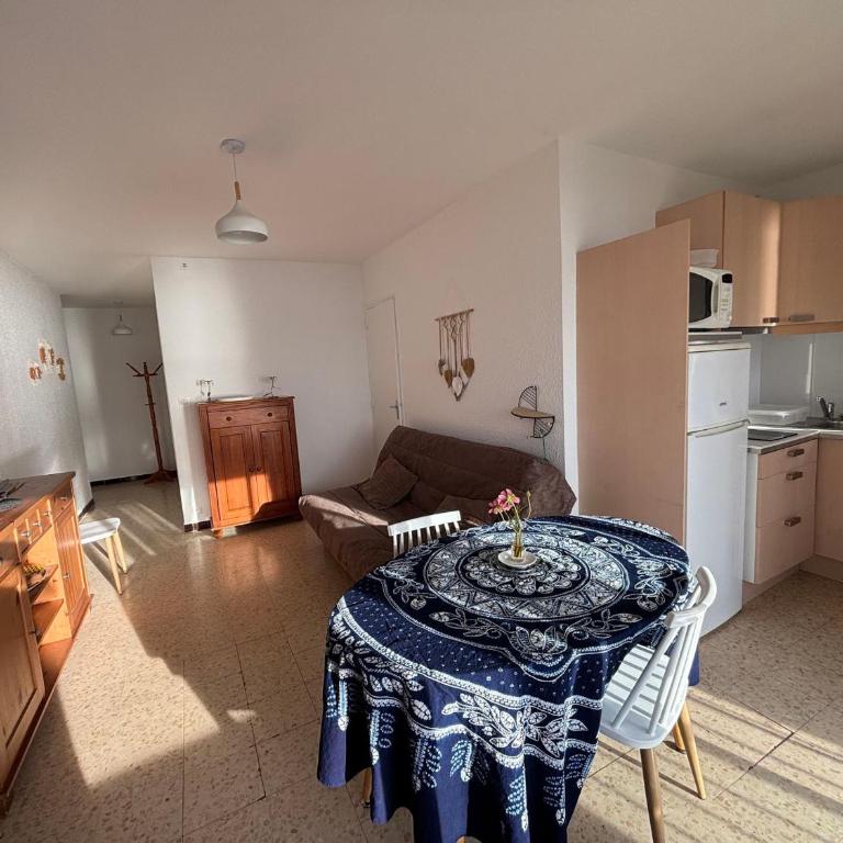 Appartement proche des Thermes à Balaruc, animaux admis - FR-1-503-70 - Appartement (4 Adultes) - 3