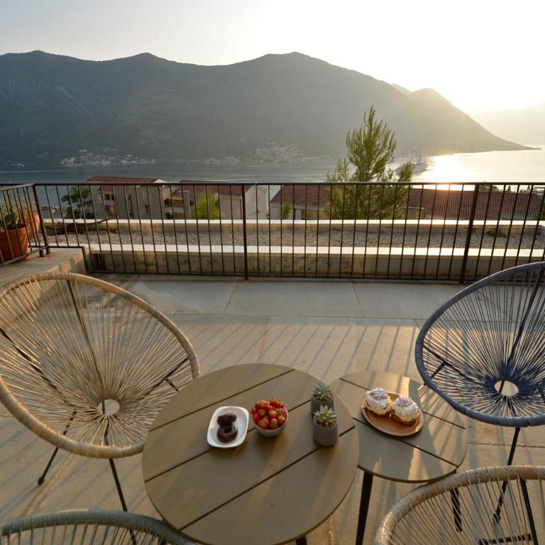 Design flat with impressive Boka bay view - Apartman sa 1 Spavaćom Sobom - 2