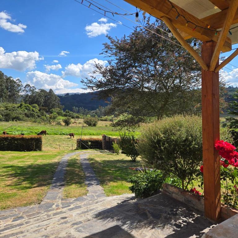 Cabaña Campestre Montreal - Three-Bedroom House - 4