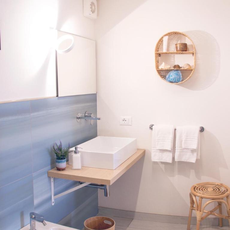 Marina Beach Apartments - Two-Bedroom Apartment - 7