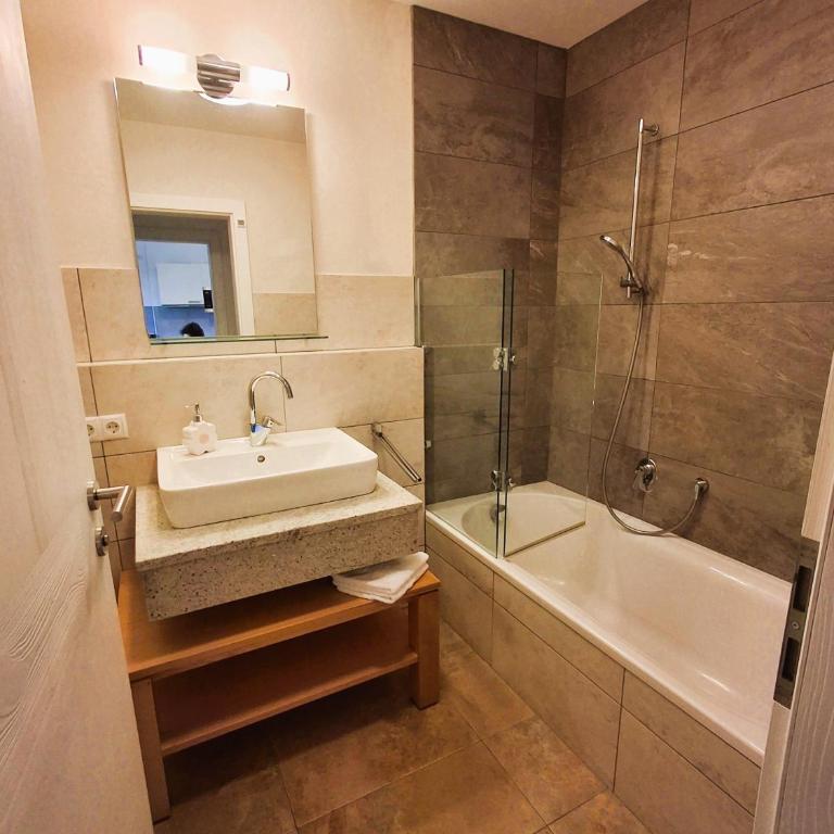Kitzski, Ski-in-out right next to gondola lift with Garage - Apartment mit 2 Schlafzimmern - 7