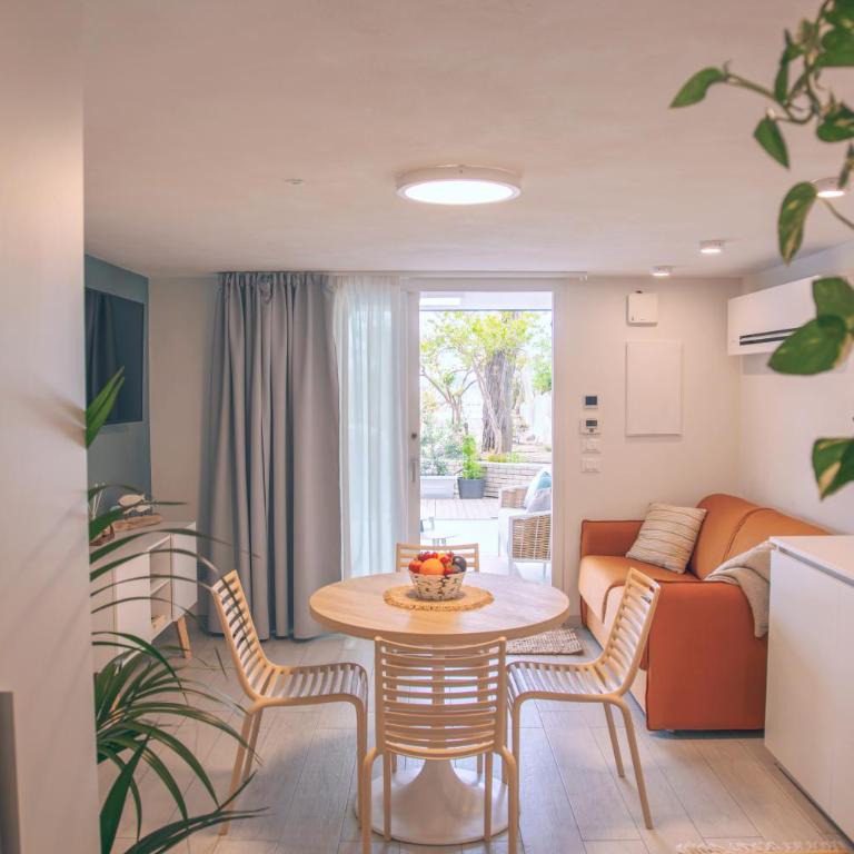 Marina Beach Apartments - Two-Bedroom Apartment - 21