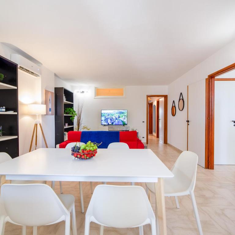 Marina Beach Apartments - Apartment - 9