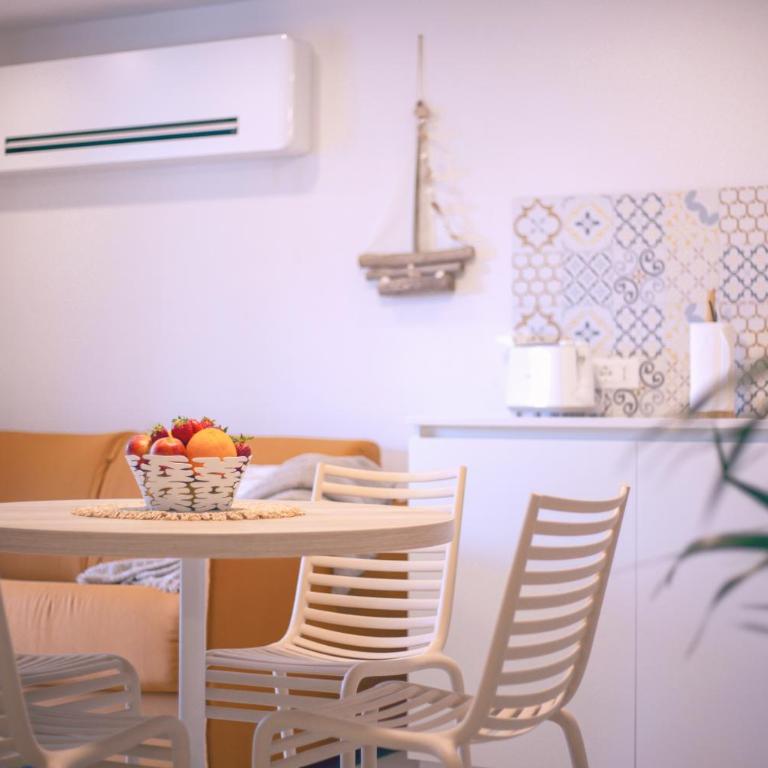 Marina Beach Apartments - Two-Bedroom Apartment - 22