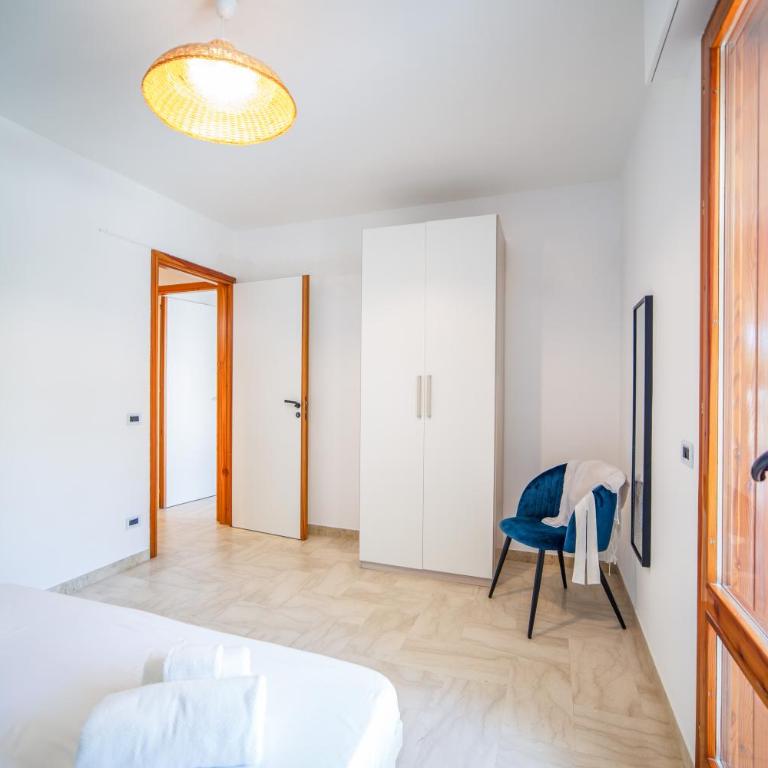Marina Beach Apartments - Apartment - 12