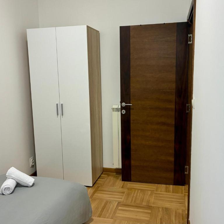 VHome - Two-Bedroom Apartment - 4