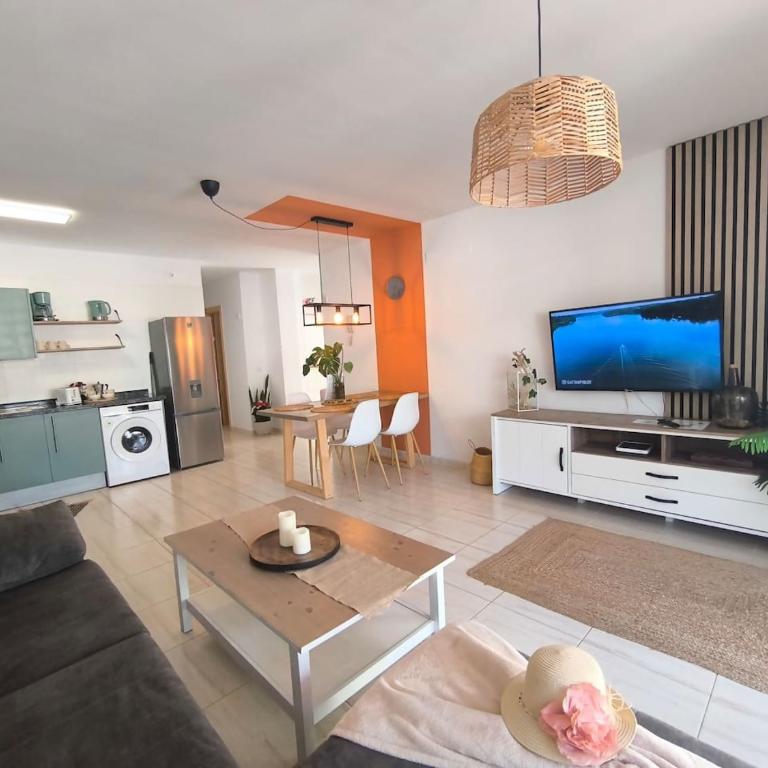 RenTenerife Magec Swing & Sun - Amarilla Golf - Apartamento de 3 dormitorios - 10