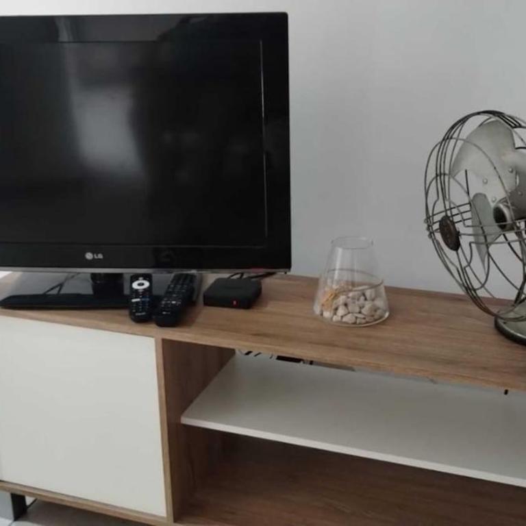 Duplex luminoso con patio - Room #1584649901 - 17