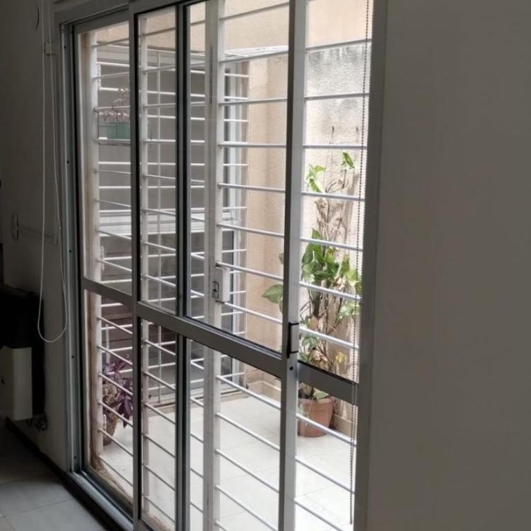 Duplex luminoso con patio - Room #1584649901 - 23