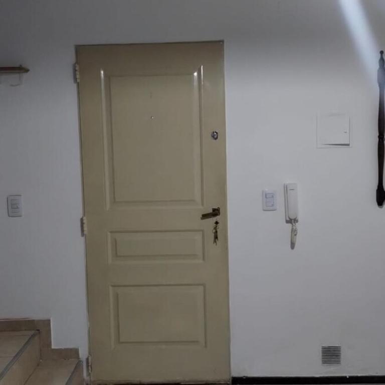 Duplex luminoso con patio - Room #1584649901 - 29