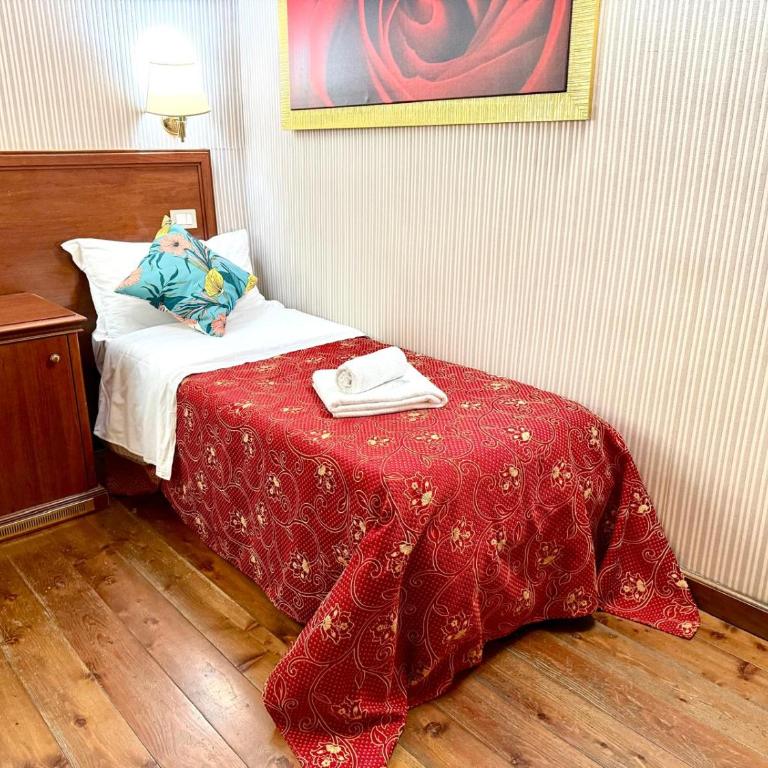 Royal Termini Guest House - Camera Singola con Bagno in Comune - 1