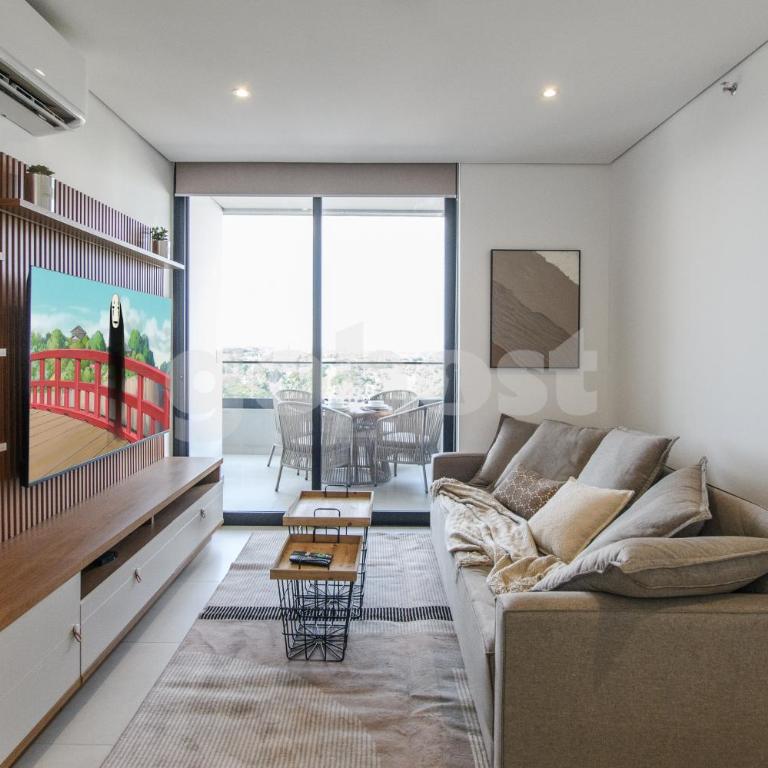 Modern 1-Bedroom Apartment in Prime Location - Apartment - 1