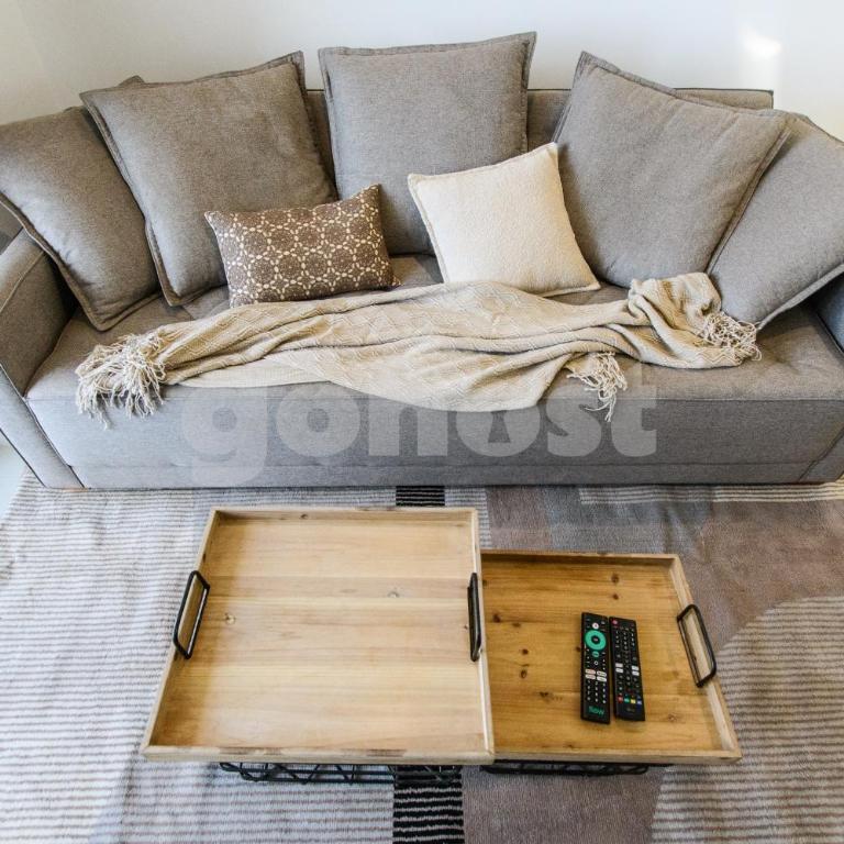Modern 1-Bedroom Apartment in Prime Location - Apartment - 4