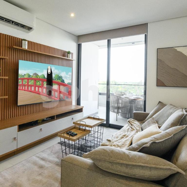 Modern 1-Bedroom Apartment in Prime Location - Apartment - 3