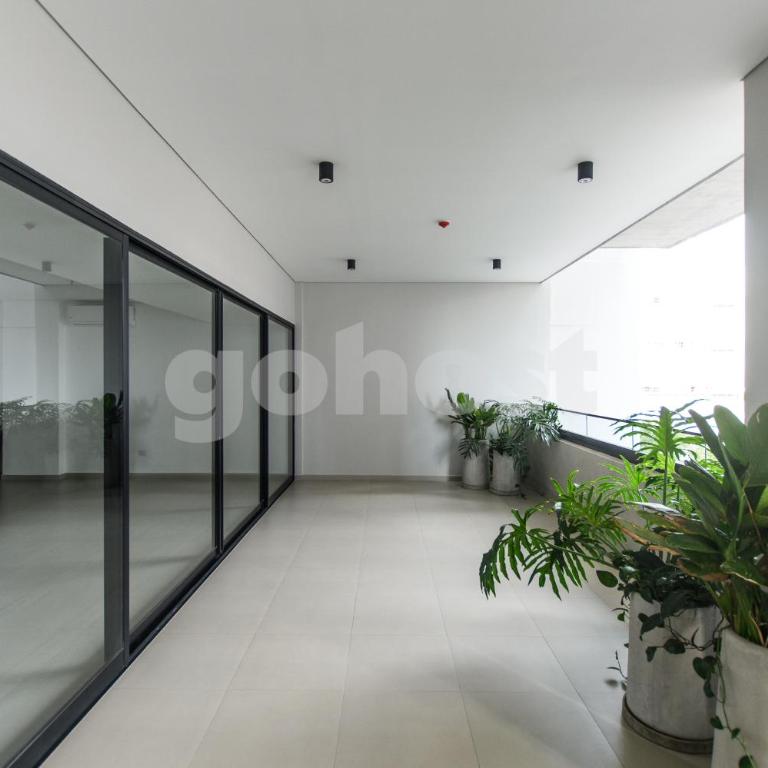 Modern 1-Bedroom Apartment in Prime Location - Apartment - 35