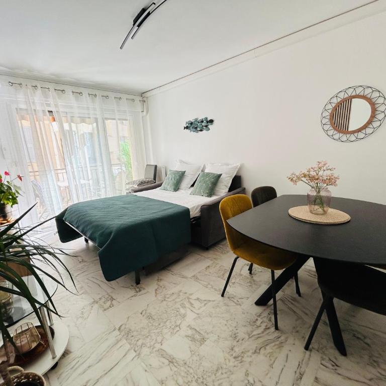 Appartement Spacieux au Port de Nice avec Clim et Parking Gratuit - Appartement 2 Chambres - 9