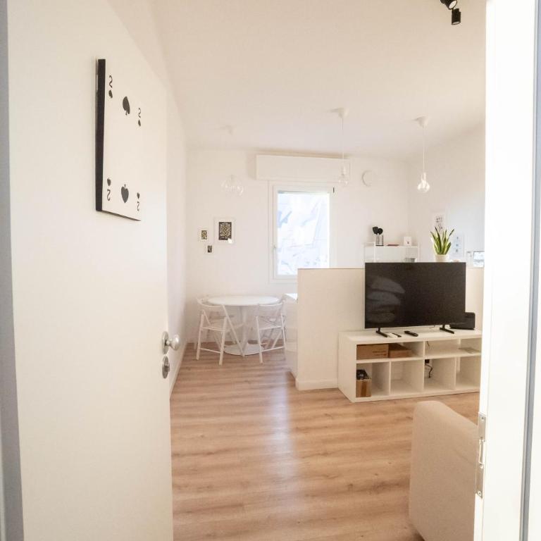 Realkasa Fioravanti B - One-Bedroom Apartment - 2