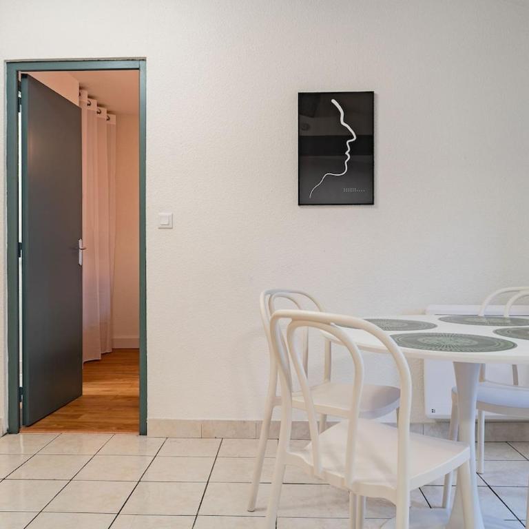 Le Calme des Jacobins Centre de Narbonne - Two-Bedroom Apartment - 11