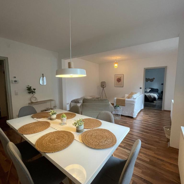 Modern & cozy 4-room apartment with charm - Appartamento - 1